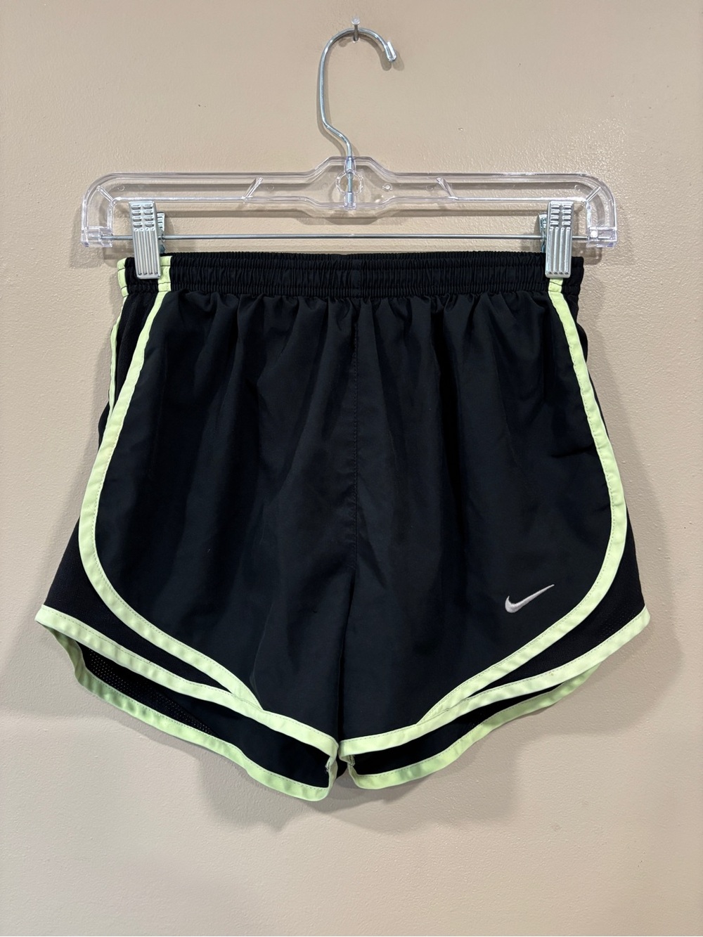Nike Dri-Fit Women’s Black Active Shorts Size XS